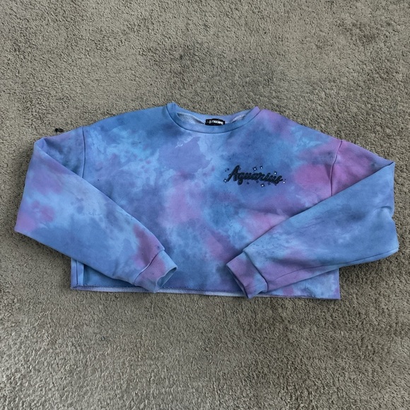 Dolls Kill Horoscopez Aquarius Cropped Sweatshirt Tie Dye - Picture 7 of 8